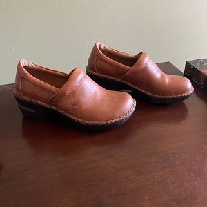 Boc clogs